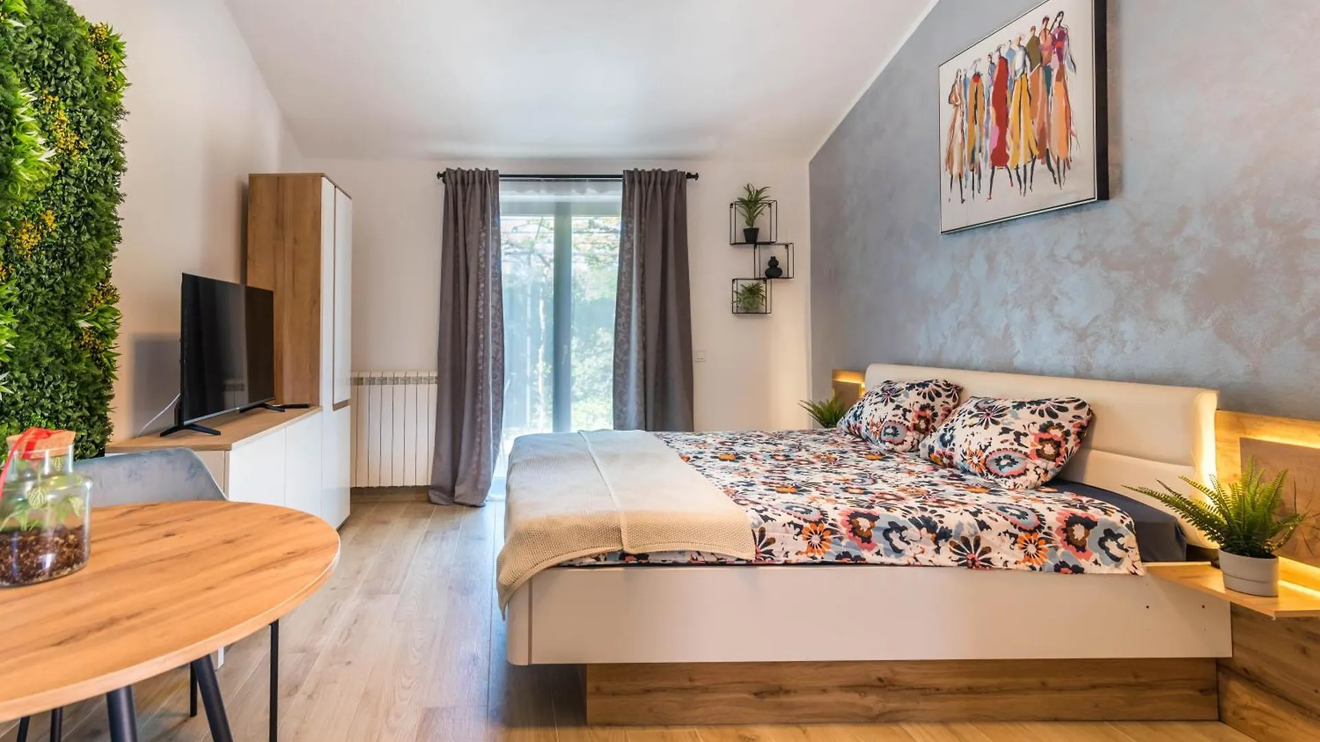 Apartment Niko Pula