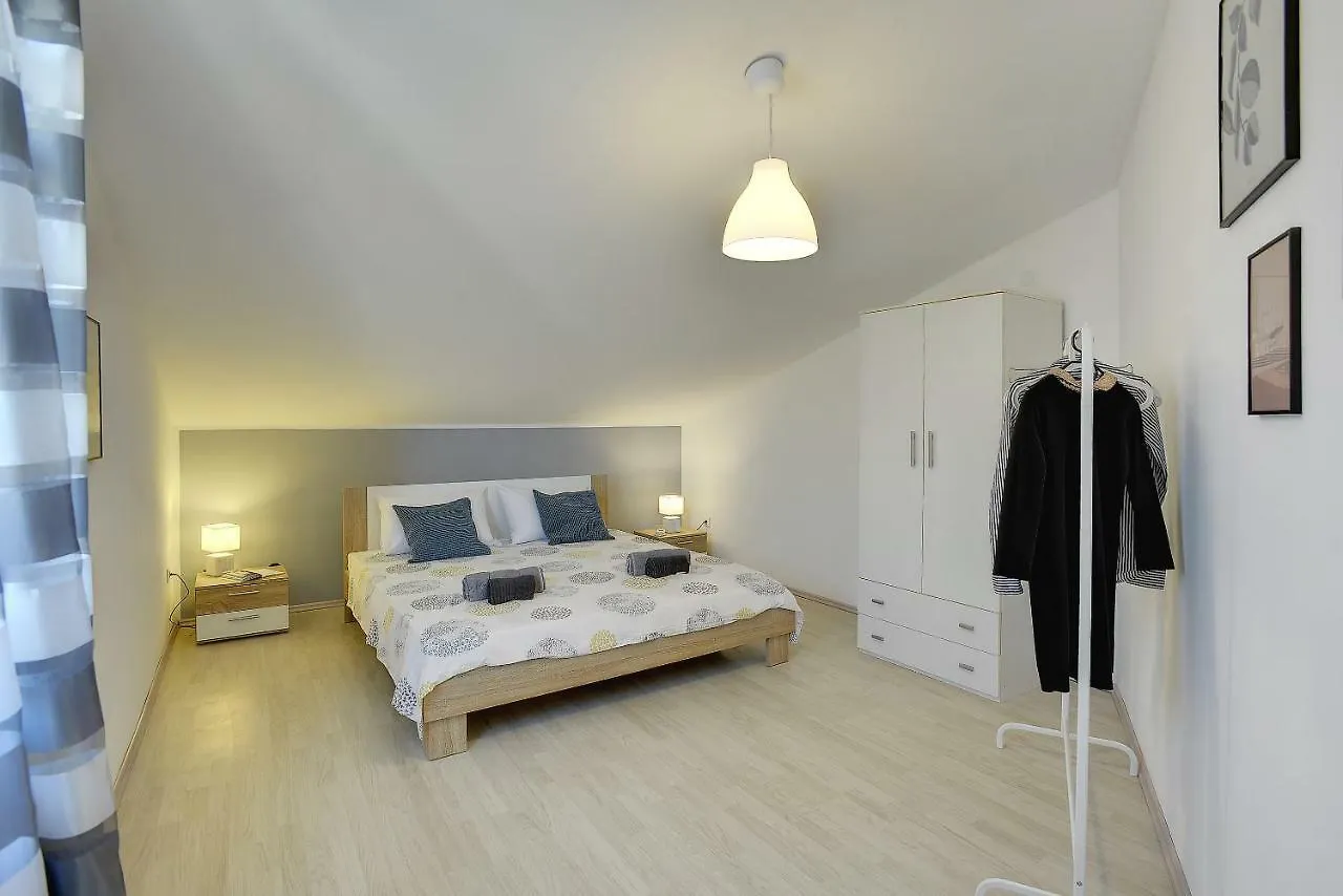 Apartment Niko Pola Croazia