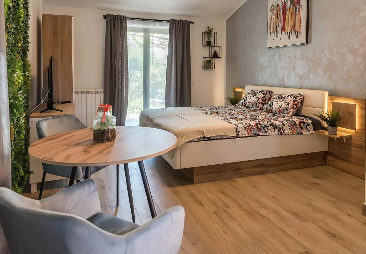 Apartment Niko Pula 0*,